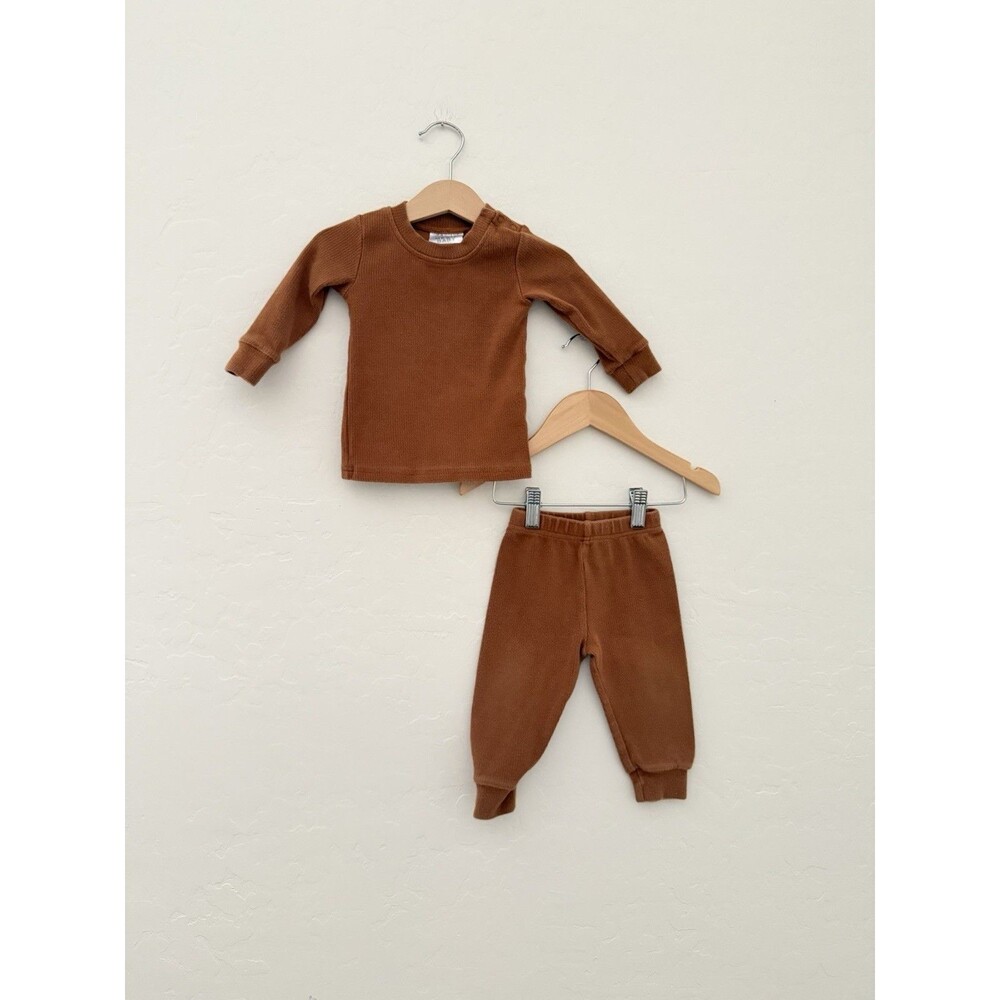 Mebie Baby Size 18 Months Set Of Pants And Top Ribbed Neutral Camel Unisex